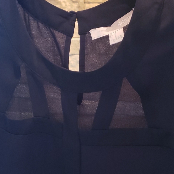 Black cut-out  sleeve-less blouce "FINAL PRICE" - Picture 4 of 11